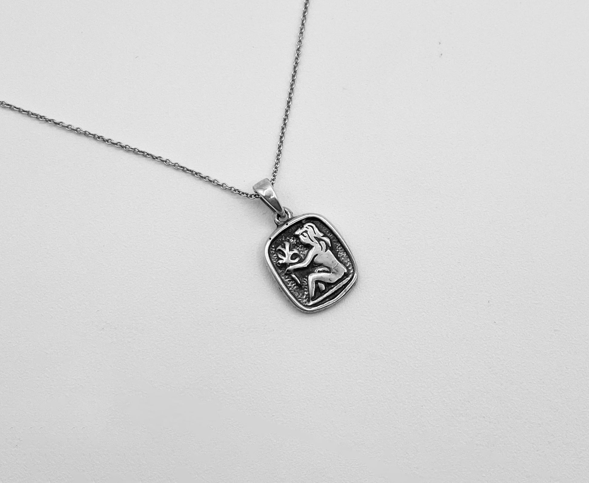 8mm Zodiac Pendant